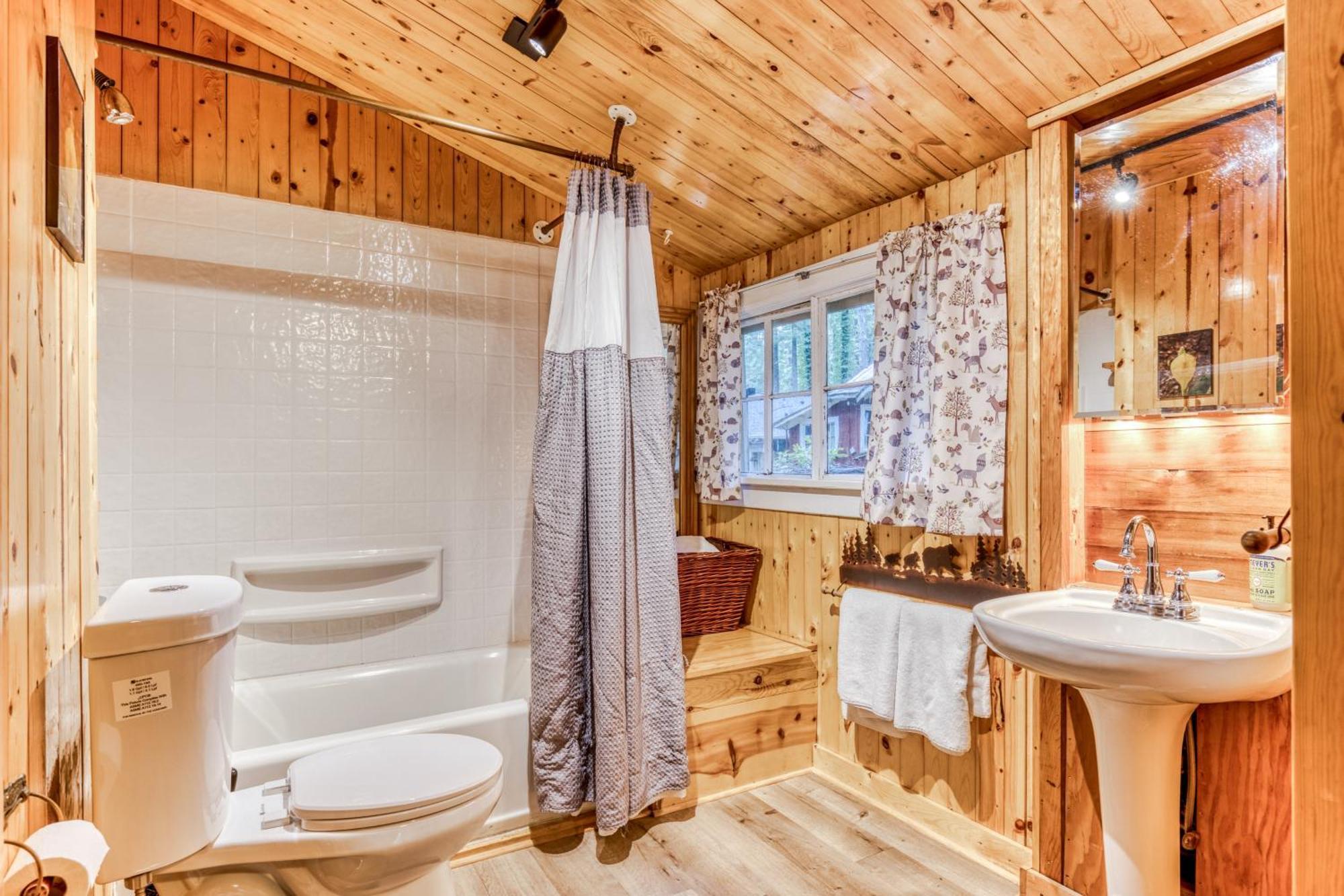 The Cedars Cabin Welches Экстерьер фото