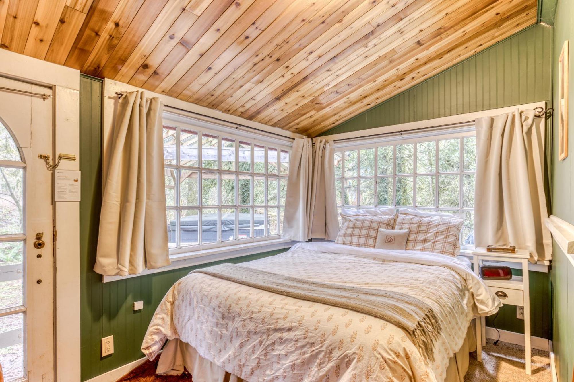 The Cedars Cabin Welches Экстерьер фото