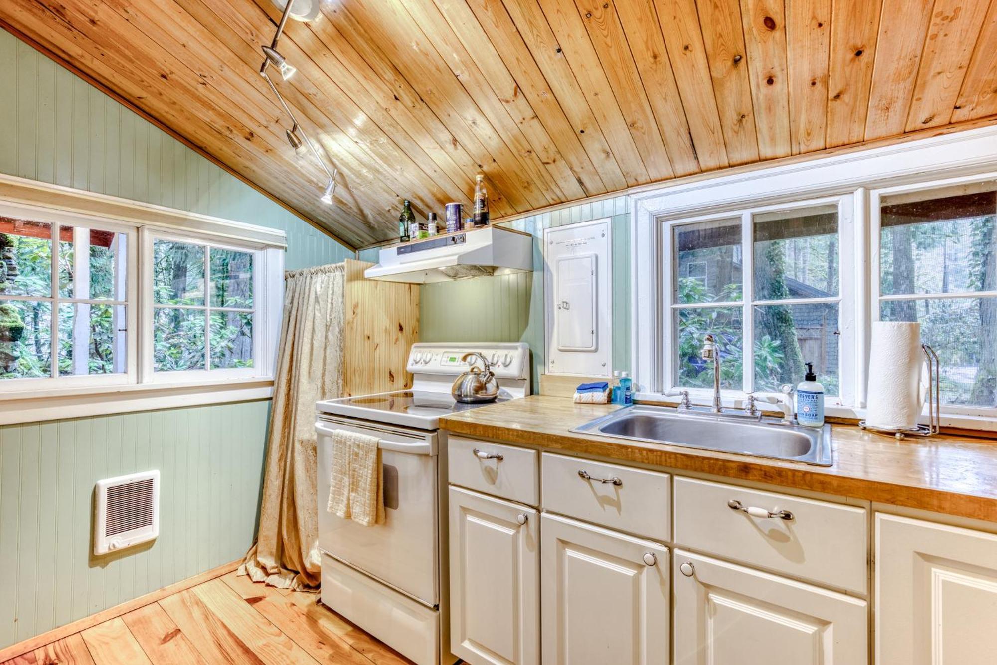 The Cedars Cabin Welches Экстерьер фото